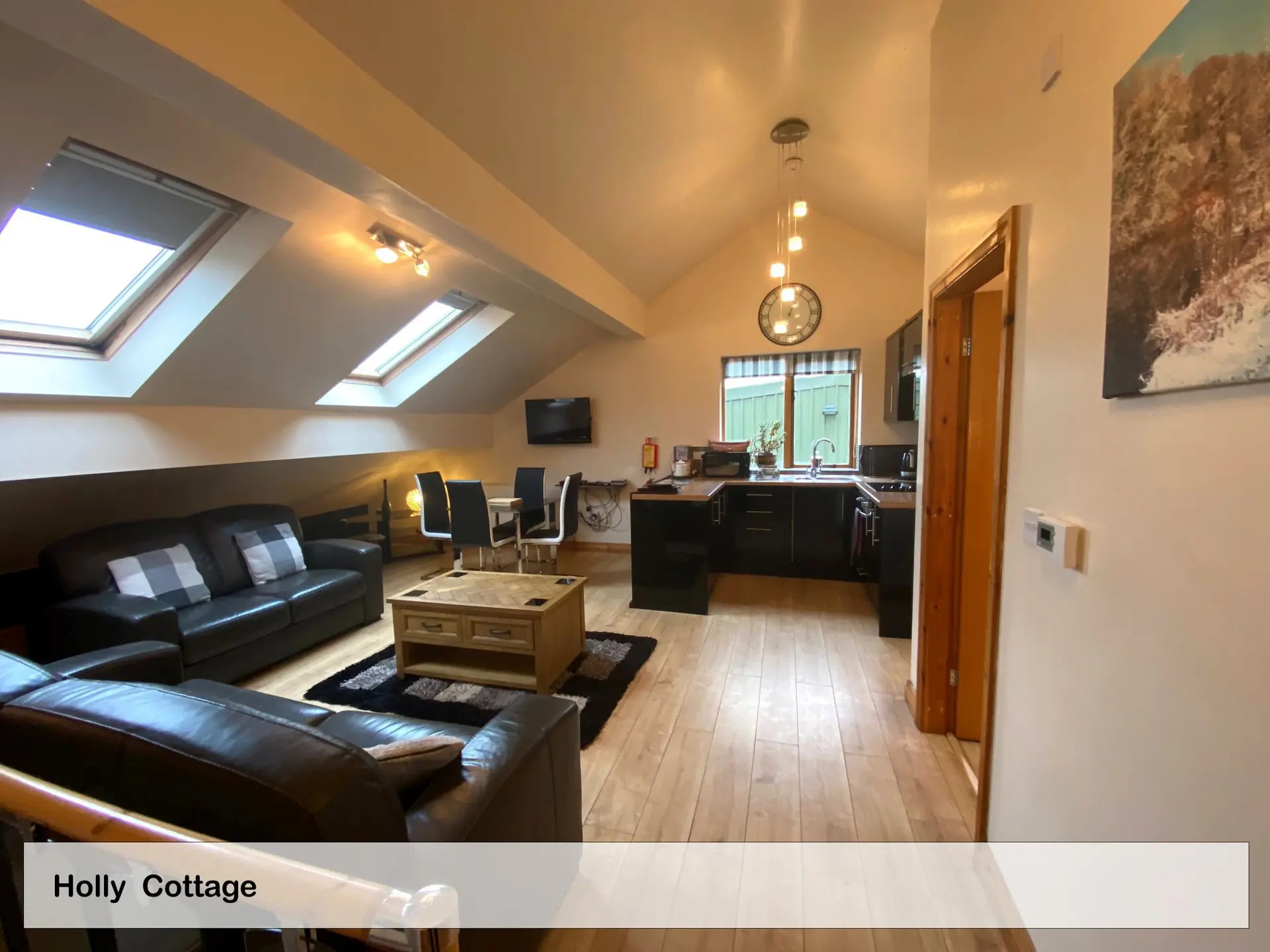 Magpie Cottages – Holly 1240