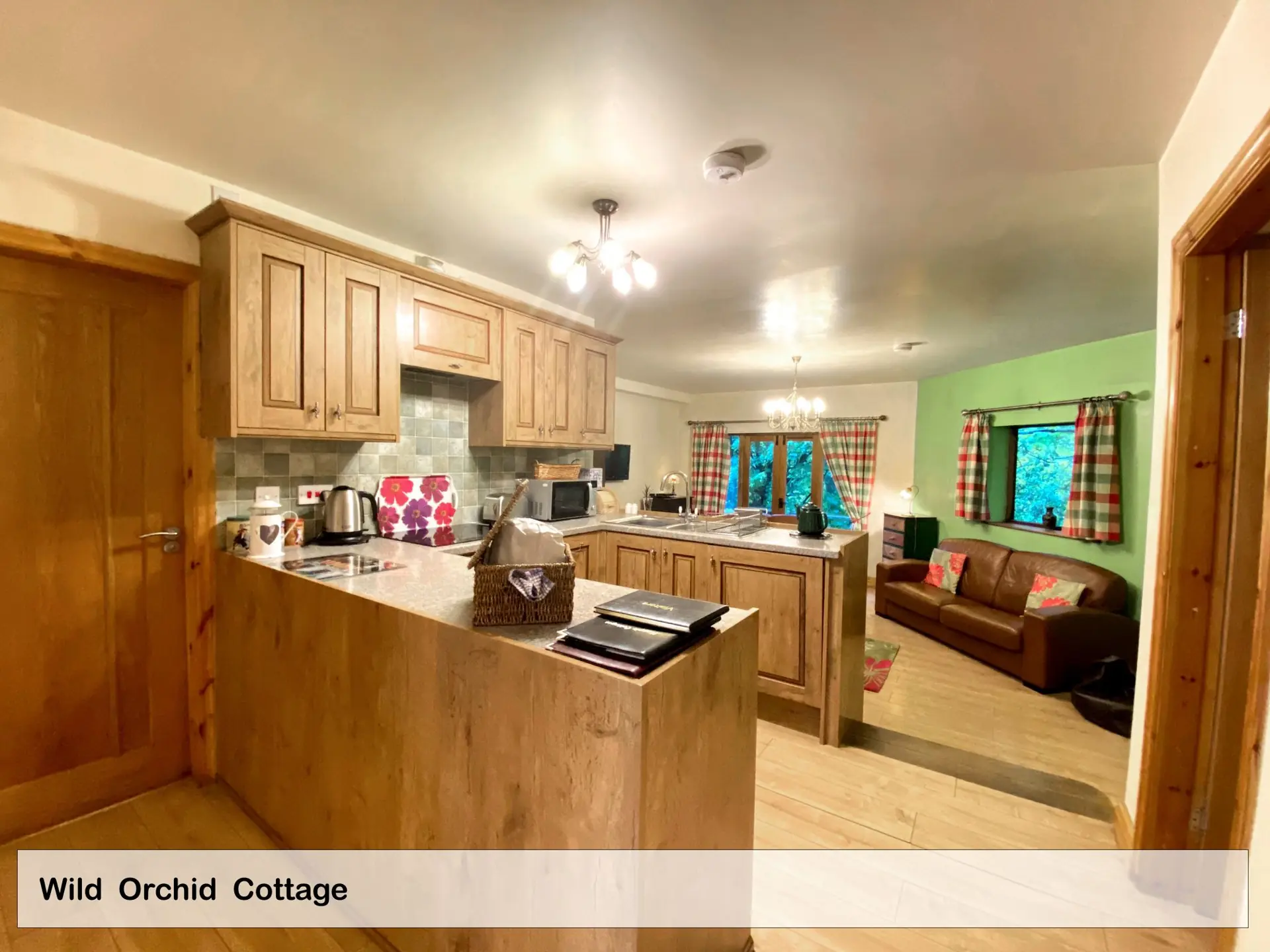 Magpie Cottages – Orchid 1211